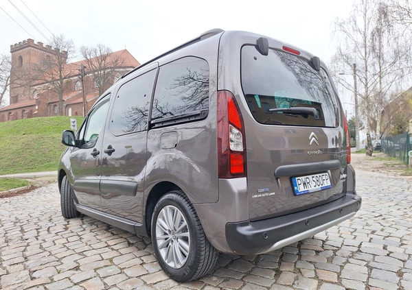 Peugeot Partner cena 31900 przebieg: 340000, rok produkcji 2015 z Pyzdry małe 121